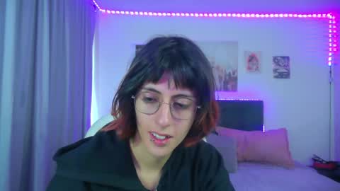 goth_minerva online show from May 15, 2026, 1:51 pm