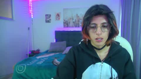 goth_minerva online show from May 18, 2026, 1:28 pm