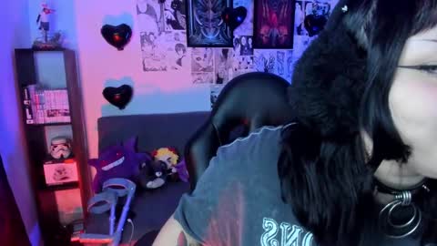 Engel   Please help me to reach 50 thumbs up online show from February 11, 2025, 4:33 am