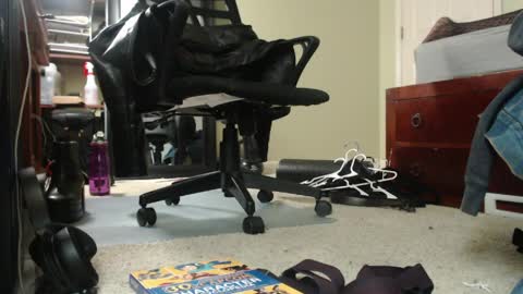 gothchocolate online show from April 6, 2026, 5:52 am