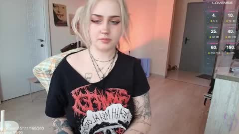 traumfrau Kira angel face devil eyes I SELL A LOT VIDEO IN GALLERY online show from March 29, 2026, 12:27 pm