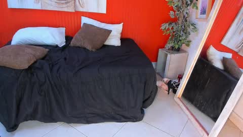 grace online show from October 26, 2025, 1:39 pm