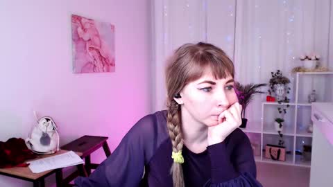 Snapshot of gracelure chatting on January 17, 2025, 6:26 am Grace online show from January 17, 2025, 6:26 am