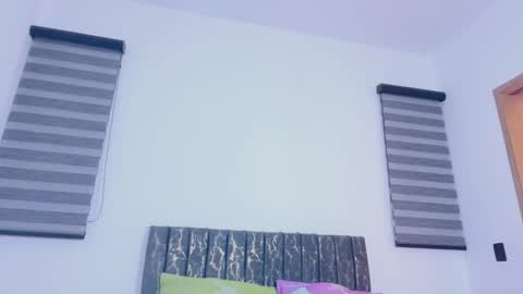 GRECIADOMM555 online show from October 19, 2025, 7:20 am