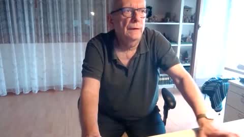 grandpach online show from May 5, 2026, 11:29 am