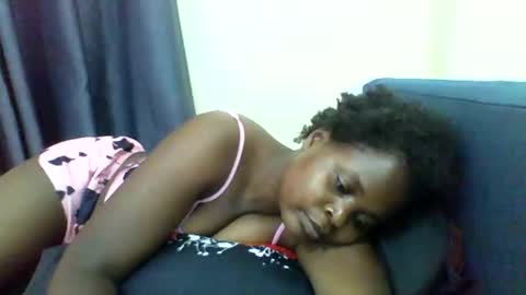 grannylover_ online show from November 19, 2025, 8:25 am