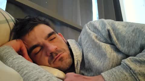 grassynole9l88 online show from April 3, 2026, 12:19 am