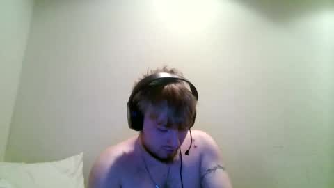 Snapshot of gravewalker22 chatting on February 1, 2026, 3:05 am gravewalker22 online show from February 1, 2026, 3:05 am