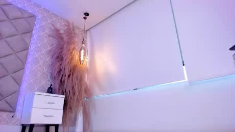 grayce blossoms24 online show from February 28, 2025, 8:39 pm