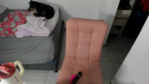 GreciaRuiz online show from May 18, 2026, 4:07 am