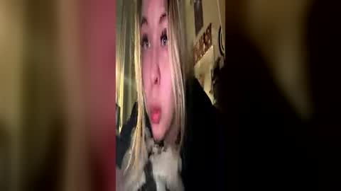 Lina 3 online show from June 28, 2026, 10:49 pm