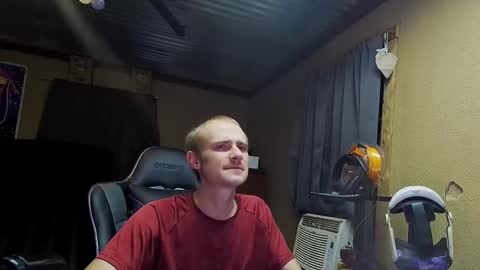 Snapshot of greenlungs8195 chatting on October 18, 2025, 6:58 am Greenlungs8195 online show from October 18, 2025, 6:58 am