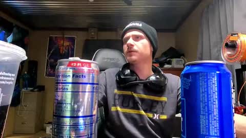 Snapshot of greenlungs8195 chatting on November 1, 2025, 5:42 am Greenlungs8195 online show from November 1, 2025, 5:42 am