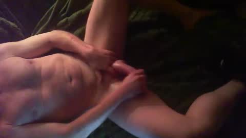 Snapshot of greenrooster1 chatting on January 9, 2026, 9:01 am greenrooster1 online show from January 9, 2026, 9:01 am