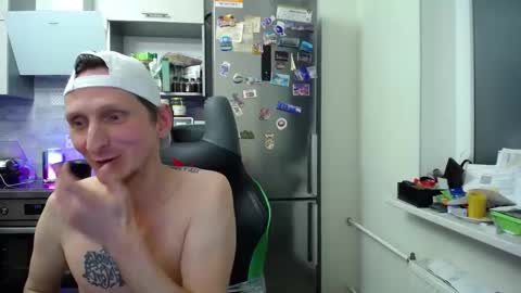 greg_photog online show from September 19, 2025, 8:53 pm