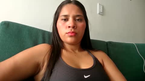 Snapshot of greicy098 chatting on September 19, 2025, 3:24 pm grei online show from September 19, 2025, 3:24 pm