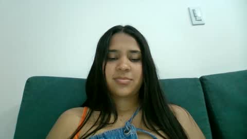 Snapshot of greicy098 chatting on September 25, 2025, 11:08 pm grei online show from September 25, 2025, 11:08 pm