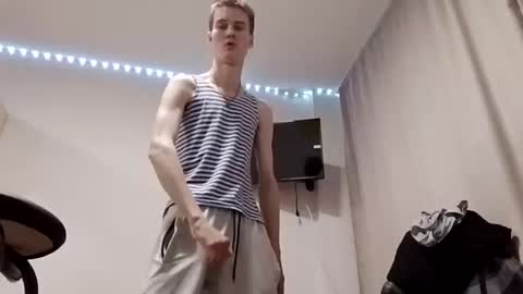 Felix online show from November 21, 2025, 8:24 am