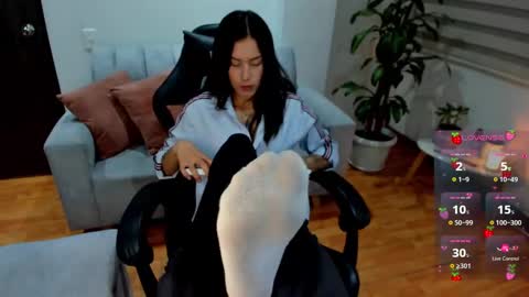 Snapshot of greta_miss chatting on February 5, 2025, 11:28 pm  Emmy  online show from February 5, 2025, 11:28 pm