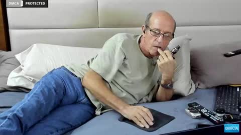 Snapshot of greyishere chatting on February 18, 2025, 4:58 am Grey. If viewing your cam I am more likely to stay if you show your face. online show from February 18, 2025, 4:58 am