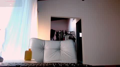 Greyslopez online show from December 20, 2024, 8:01 pm