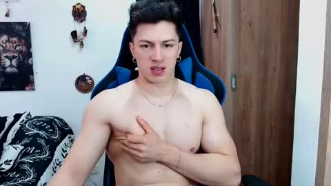 griego01 online show from December 9, 2024, 5:19 pm