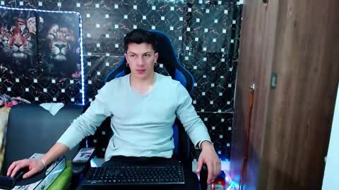 griego01 online show from October 1, 2025, 9:54 pm