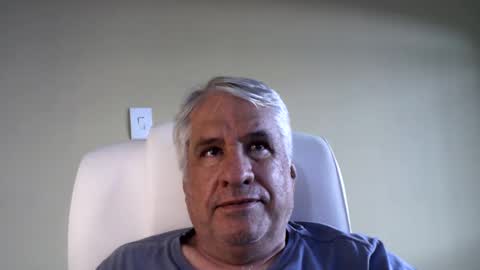 grisa01 online show from January 24, 2025, 7:49 pm