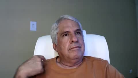 grisa01 online show from February 7, 2025, 6:45 pm