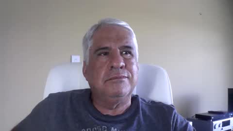 grisa01 online show from February 20, 2026, 2:06 pm