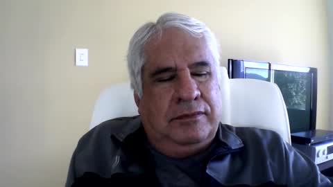 grisa01 online show from June 5, 2026, 12:44 pm