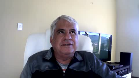 Snapshot of grisa01 chatting on July 2, 2026, 12:33 pm grisa01 online show from July 2, 2026, 12:33 pm