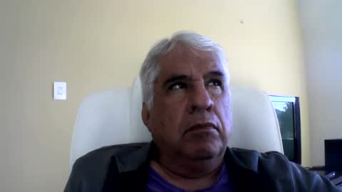 Snapshot of grisa01 chatting on July 3, 2026, 1:06 pm grisa01 online show from July 3, 2026, 1:06 pm