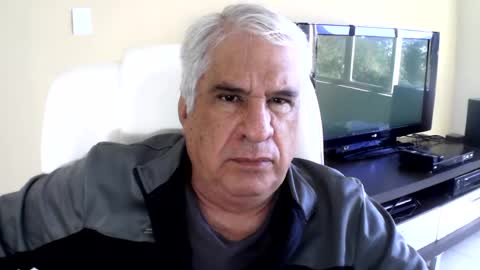 Snapshot of grisa01 chatting on July 13, 2026, 12:30 pm grisa01 online show from July 13, 2026, 12:30 pm
