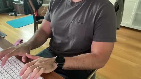 Snapshot of grnin9 chatting on October 28, 2025, 5:15 pm grnin9 online show from October 28, 2025, 5:15 pm