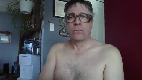 grossequeue200 online show from April 22, 2026, 12:28 pm