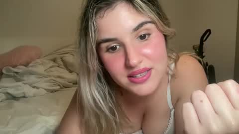 Snapshot of grrlgod chatting on January 23, 2025, 2:44 am grrlgod online show from January 23, 2025, 2:44 am