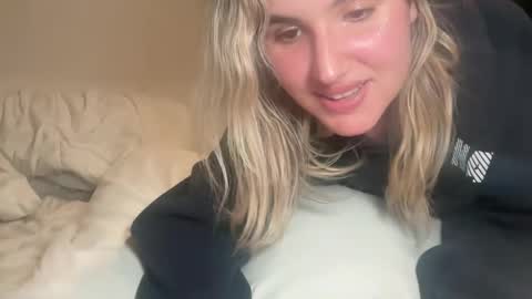 Snapshot of grrlgod chatting on March 1, 2025, 5:20 am grrlgod online show from March 1, 2025, 5:20 am