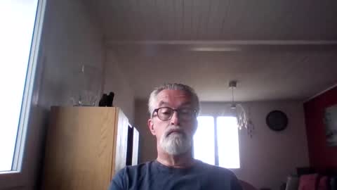 Snapshot of grybear60 chatting on May 4, 2026, 7:04 am Grybear online show from May 4, 2026, 7:04 am