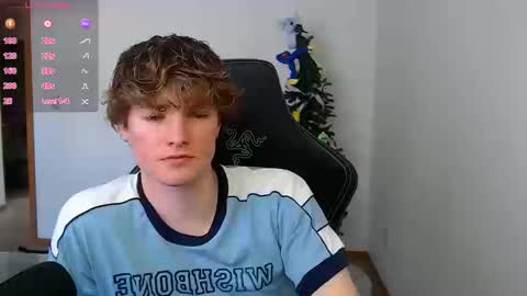 Snapshot of gucciboi4 chatting on March 15, 2026, 4:02 pm gucciboi4 online show from March 15, 2026, 4:02 pm