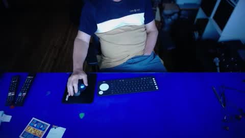 guesswhatigot2 online show from February 7, 2026, 10:41 am