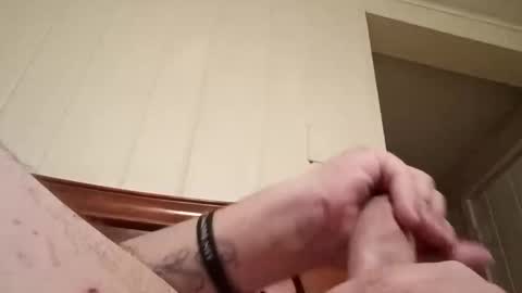 Snapshot of gundomx420 chatting on November 3, 2025, 8:04 am gundomx420 online show from November 3, 2025, 8:04 am