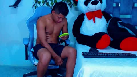 Hakim online show from November 5, 2025, 6:08 pm