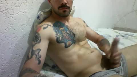 Snapshot of gustavyuri chatting on September 29, 2025, 11:42 pm Gustav online show from September 29, 2025, 11:42 pm