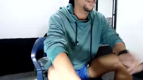 Snapshot of guykarim chatting on December 27, 2024, 5:09 am karim online show from December 27, 2024, 5:09 am