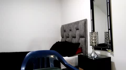 Snapshot of guykarim chatting on January 12, 2025, 1:27 pm karim online show from January 12, 2025, 1:27 pm