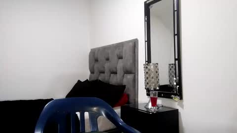 Snapshot of guykarim chatting on January 19, 2025, 7:25 am karim online show from January 19, 2025, 7:25 am