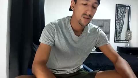 Snapshot of guykarim chatting on October 15, 2025, 4:01 am karim online show from October 15, 2025, 4:01 am