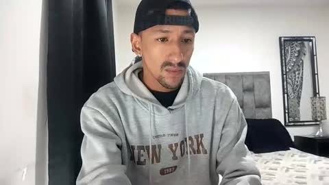 karim online show from February 3, 2026, 4:21 am