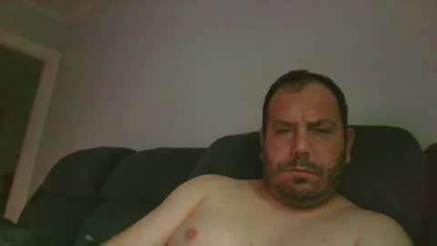 Snapshot of guynaked105 chatting on October 1, 2025, 11:05 am guynaked105 online show from October 1, 2025, 11:05 am